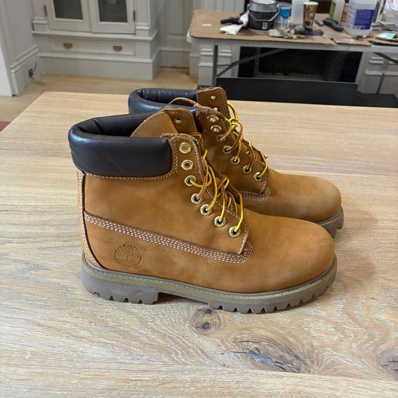 TIMBERLAND PREMIUM 6 INCH WATERPROOF BOOTS  SIZE 7 - Picture 8 of 16